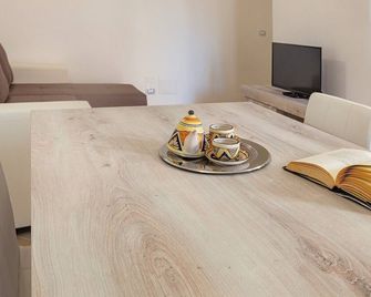 La Maddalena 20 - Alghero - Jadalnia