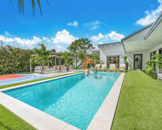 Luxury 5br Villa/H. Pool/Playground/Bb Court & Bbq - Cutler Bay - Piscina