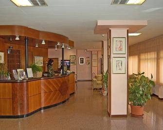 Europa - Poggibonsi - Front desk