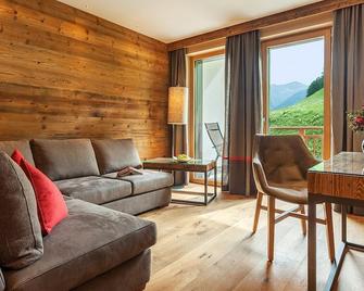 Panoramahotel Watles - Mals - Pokój dzienny