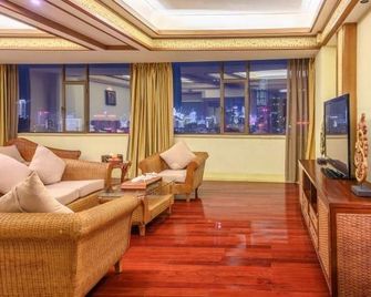 Kunming Tailong Hongrui Hotel - קונמינג - טרקלין