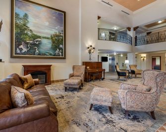 Best Western Gateway Grand - גיינסוויל - סלון