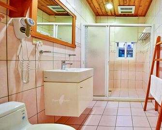 Puli/Bear Meets Moose B & B - Puli Township - Bathroom