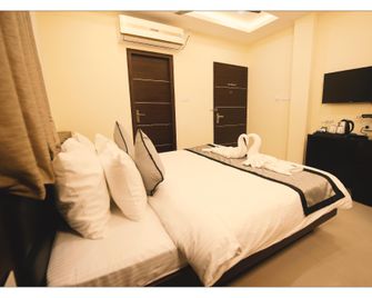 Hotel Premier Inn - Siliguri - Bedroom