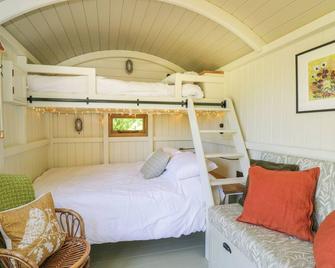 Blackthorn - Witney - Bedroom