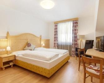 Parkhotel Post - Klausen - Schlafzimmer