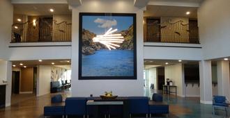 Best Western Plus The Inn at Hells Canyon - Clarkston - Lobby