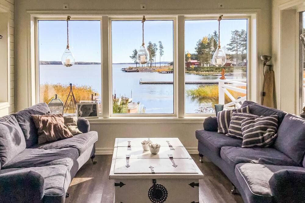 Gorgeous Home In Hudiksvall With Wifi - Hudiksvall - Huiskamer