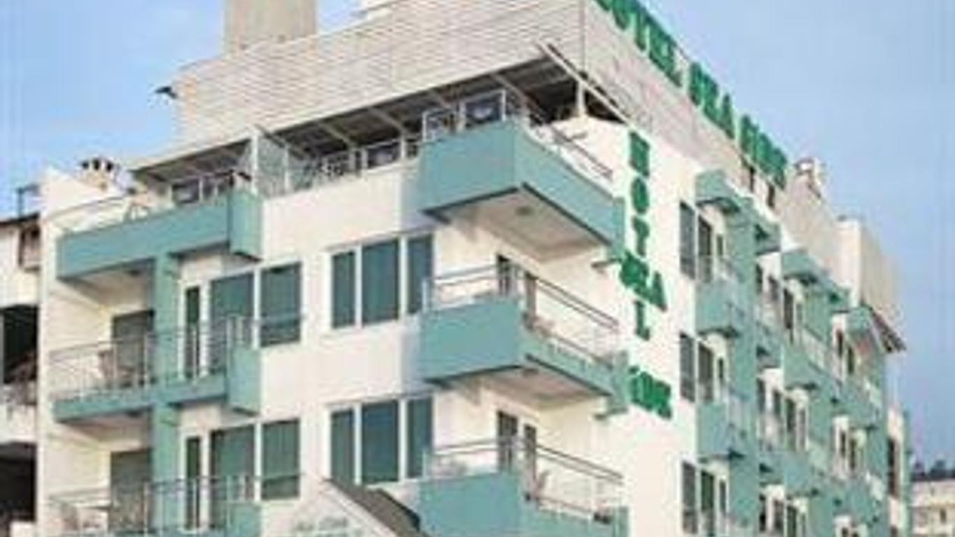 Sea Side Hotel