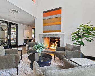 Hotel Casa 425 + Lounge, A Four Sisters Inn - Claremont