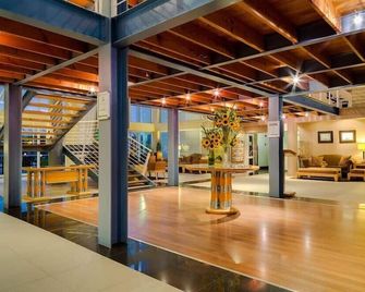 Protea Hotel by Marriott Knysna Quays - Knysna - Lobby