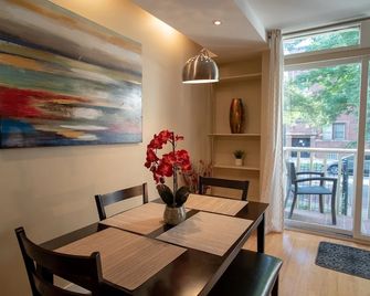 Lincoln Park Suites Operated by Roscoe Village Guesthouse - שיקאגו - חדר אוכל