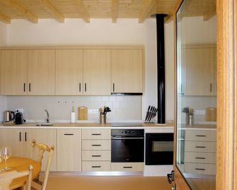 Casa Da Horta Pequena Refuge of Tranquillity. Nature Reveals All Its Beauty. - Borba - Cocina