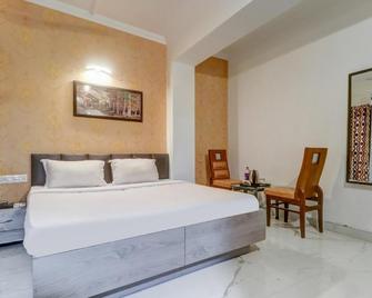 Super Townhouse - Ludhiana - Quarto