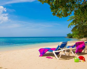 Private Oasis in Negril: Beachfront Luxury! - Negril - Beach
