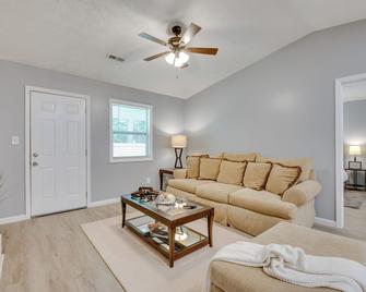 Atlanta Vacation Rental Near Airport! - College Park - Sala de estar