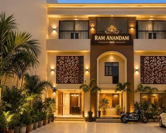 Hotel Ram Anandam Inn - Faizābād - Edificio