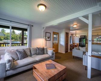 Placid Bay Hotel - Lake Placid - Stue