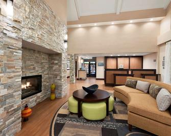 Homewood Suites by Hilton Columbus-Hilliard - Hilliard - Living room