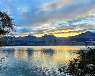 Kinloch Wilderness Retreat - Glenorchy - Outdoors view
