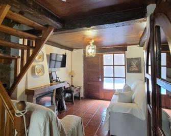 El Camino - Molinaseca - Living room