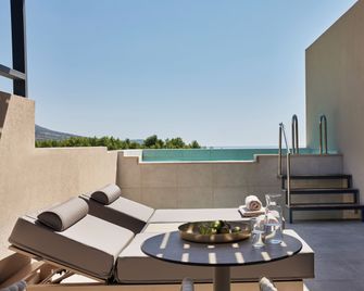 Celestial All Suites - Argostoli - Parveke