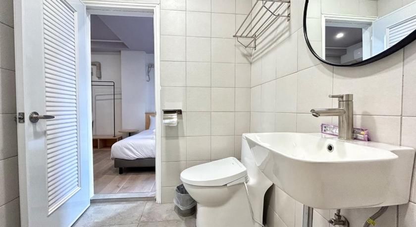 Bathroom view of Yan Bin Hotel