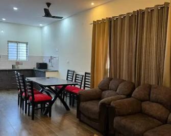 Paradise Villa - Devanhalli - Living room