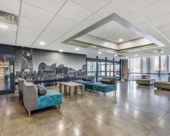 Clarion Inn Murfreesboro Old Fort Pkwy - Murfreesboro - Lobby