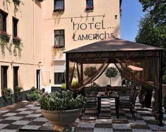 Hotel Lamerichs - Berg - Patio