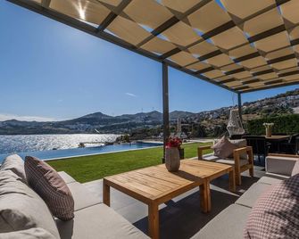 Bovilla Hotels Salt Yalikavak - Yalikavak - Balkon