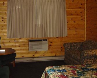 Northwoods Inn & Suites - Minocqua