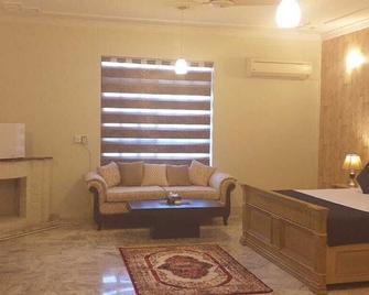 Premier Inn Executive - Islamabad - Bedroom