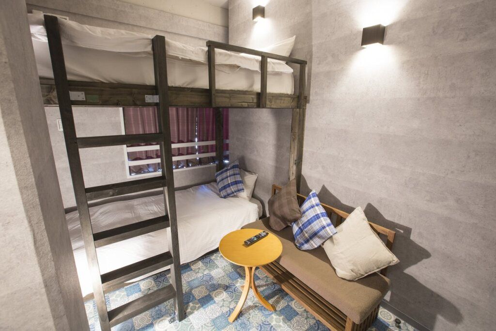 e-hostel Shinsaibashi