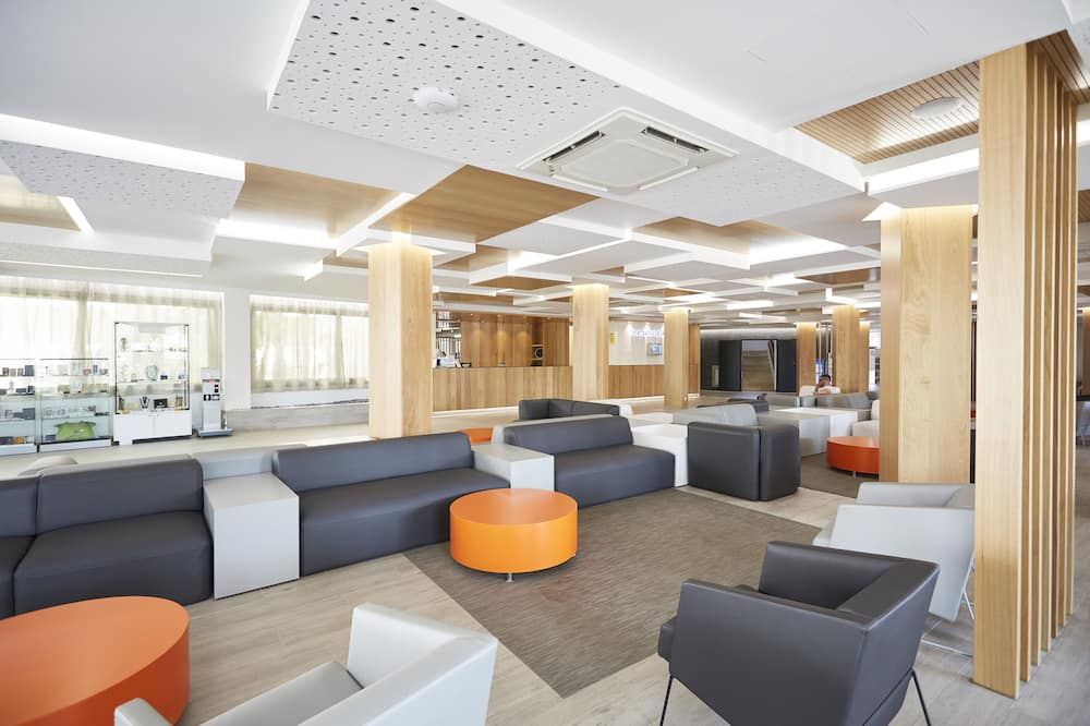 إنفيسا هوتل إيس بلا - أدلتس أونلي