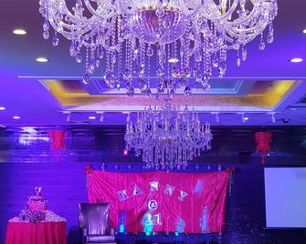 Swiss-Belhotel Blulane - Manila - Bar