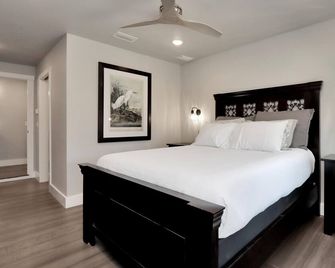 Sugar Sand Cottage B by Pristine Properties Vacation Rentals - Mexico Beach - Habitación