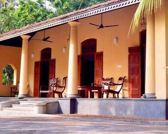 Ayurveda Villa 386 - Ahungalla - Patio