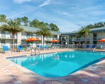 Quality Inn University North I-75 - Gainesville - Bể bơi