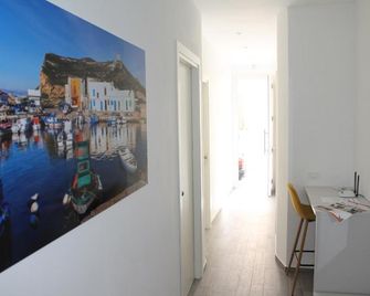 B&B Marconi - Favignana - Hallway