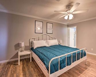 Updated Family Home - 2 Blocks to Colorado River! - Bullhead City - Bedroom