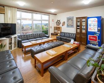 Iseshima Youth Hostel - Shima - Living room