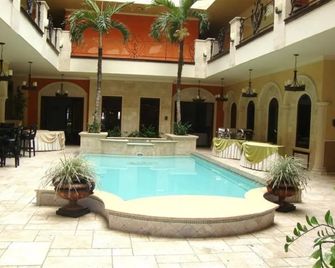Hotel Gran Mediterraneo - San Pedro Sula - Pool