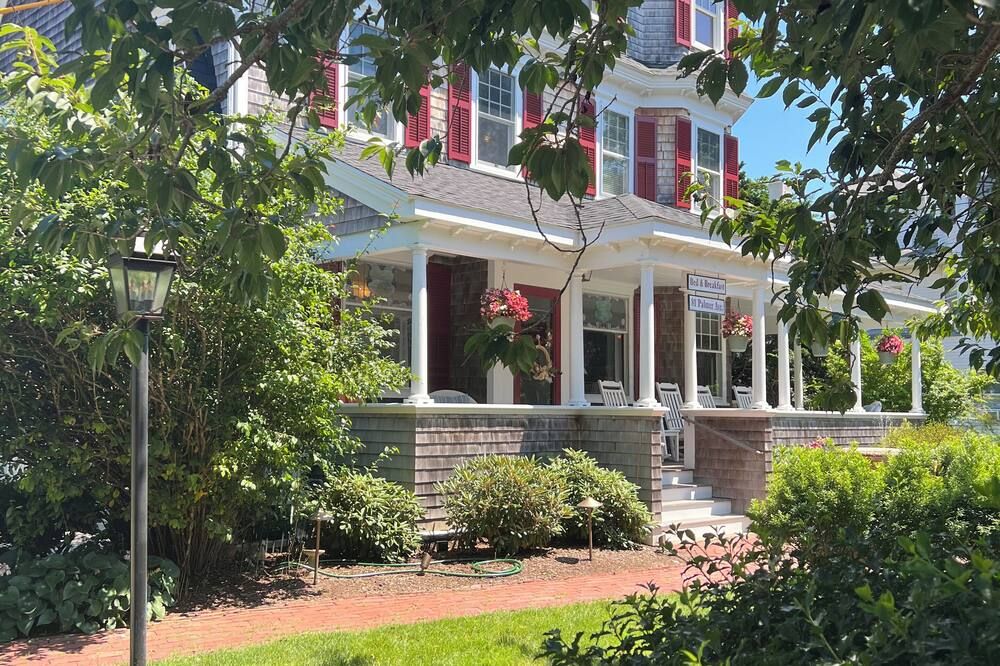 Palmer House Inn - Falmouth