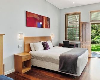 Caves House Hotel & Apartments Yallingup - Yallingup - Bedroom