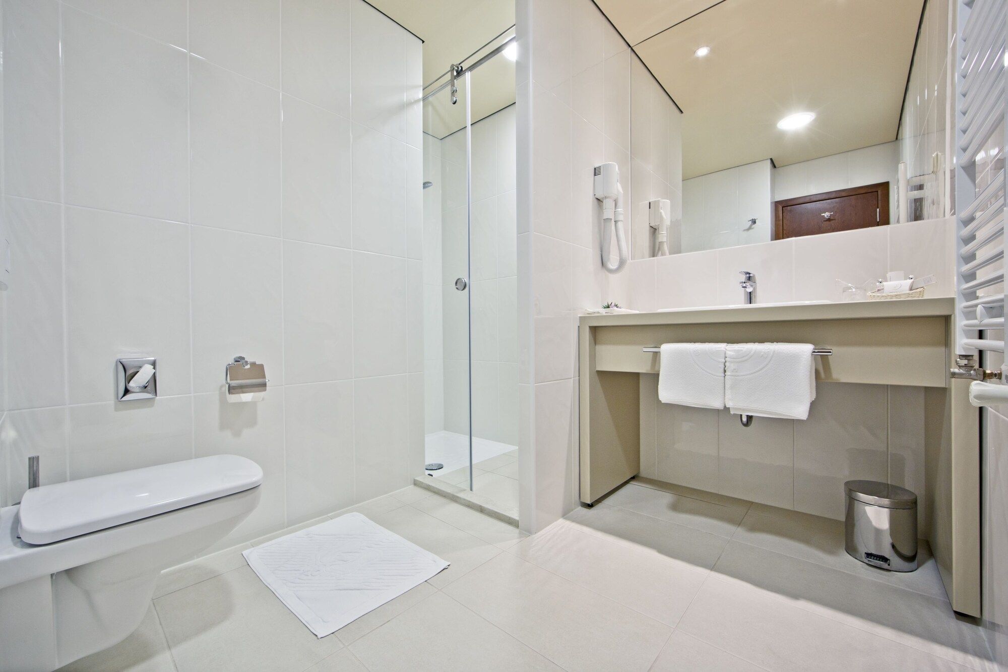 Bathroom view of Hotel Central