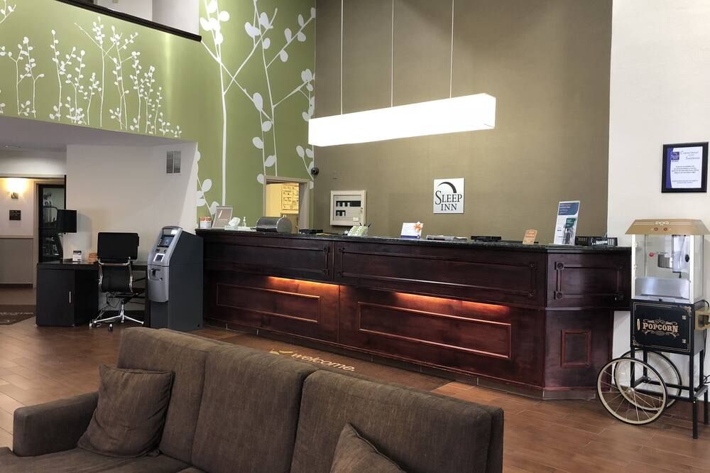 سليب إن لويسفيل أيربورت آند إكسبو - لويزفيل (كنتاكي) - أفضل طعام