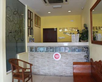 Sun Inns Hotel Kelana Jaya - Petaling Jaya - Front desk