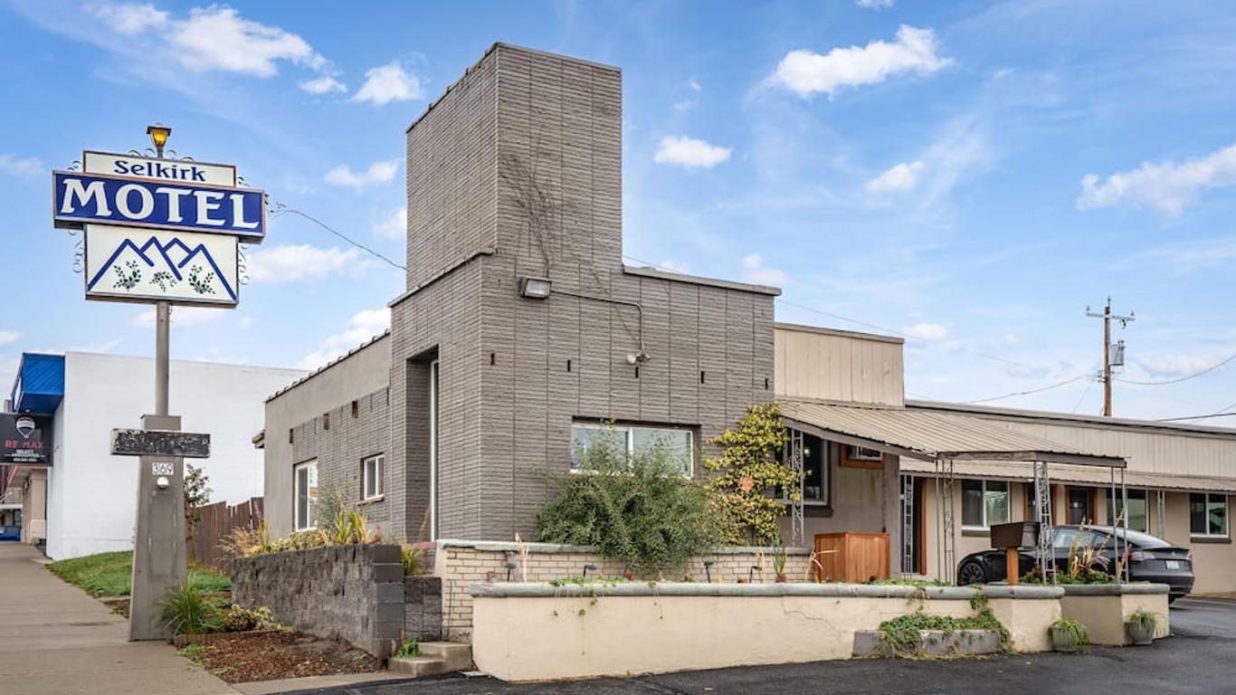 Selkirk Motel
