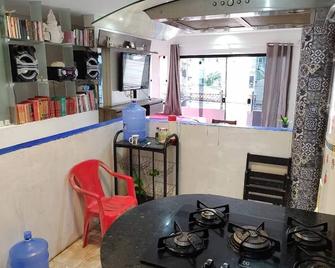 2 bedroom 2 bathroom apartment in Madre de Deus, Bahia, close to the beach - Madre de Deus - Sala de jantar